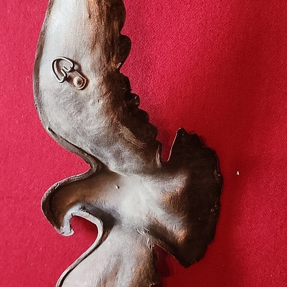 Vintage American Eagle Cast Aluminum gold tone metal approx 19" - Picture 6 of 6